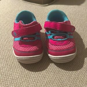 Stride rite baby shoes